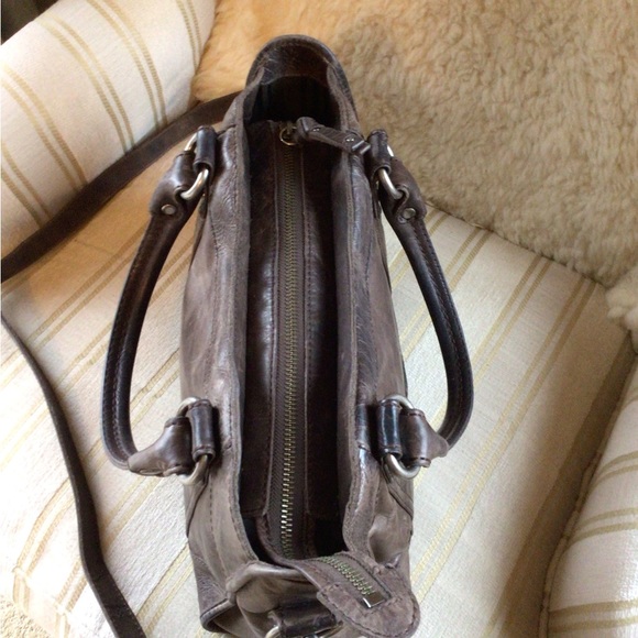 Frye distressed leather handbag - Picture 7 of 10